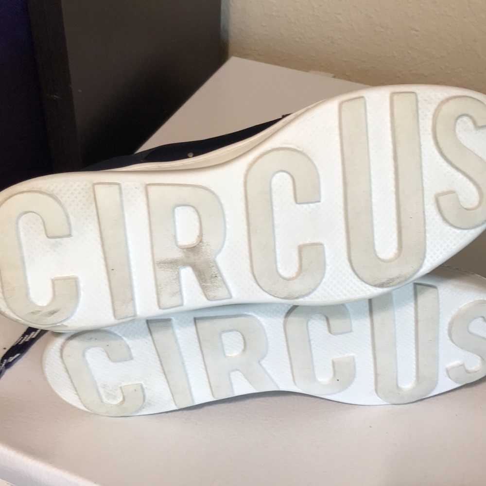 Sam Edelman Circus Women's Blue With Gold Dots Sneakers. Excellent Condition. - Picture 9 of 9